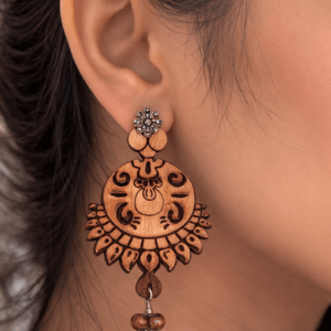 Beautifully Designed in Sterling Silver - Attractive Dangler